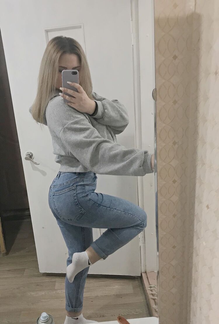  31474970  Anya, 21 ,    