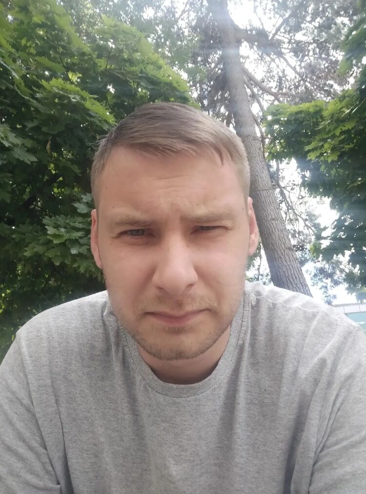  31281600  Alexey, 33 ,    