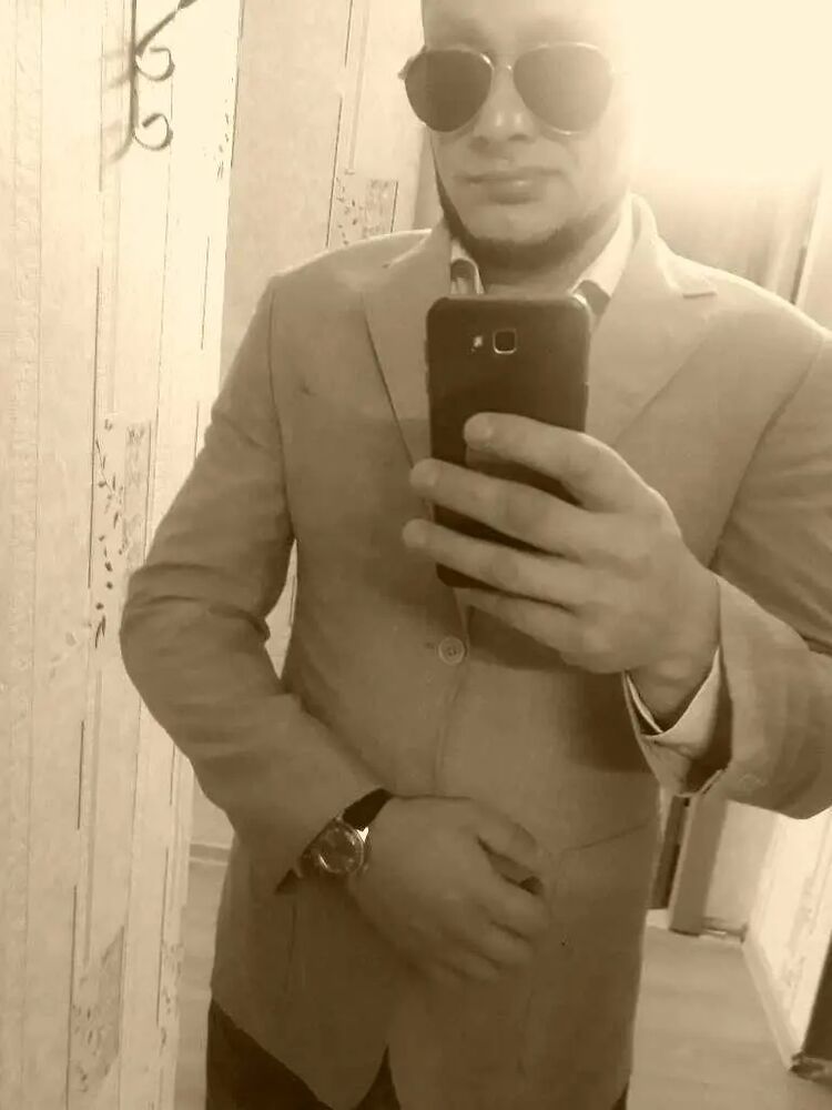  33218690  Garik, 36 ,    -