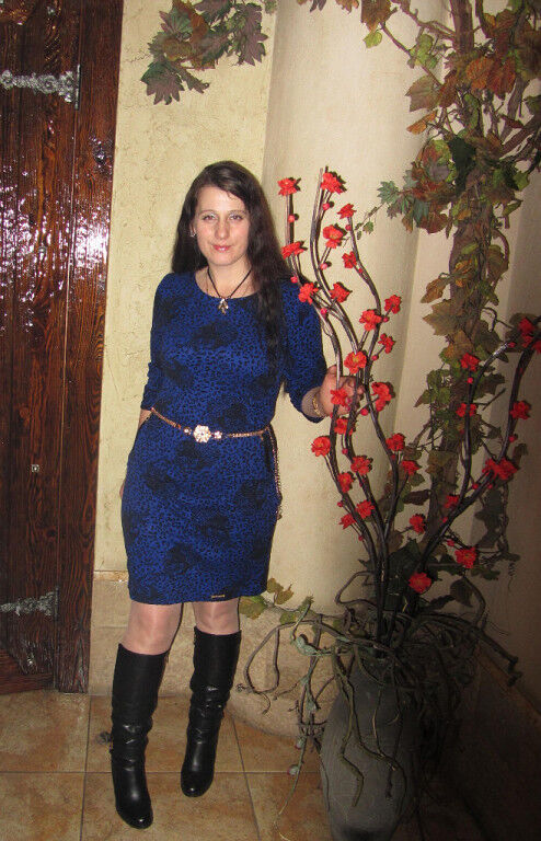  12825870  Daniela, 49 ,    