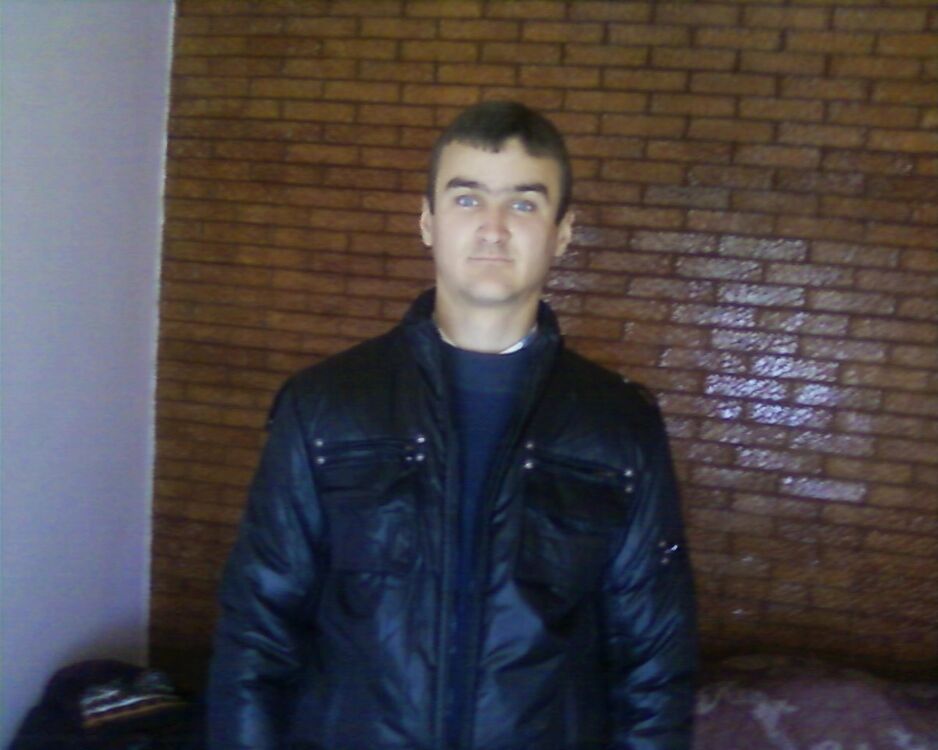  ,   Mihai, 33 ,   