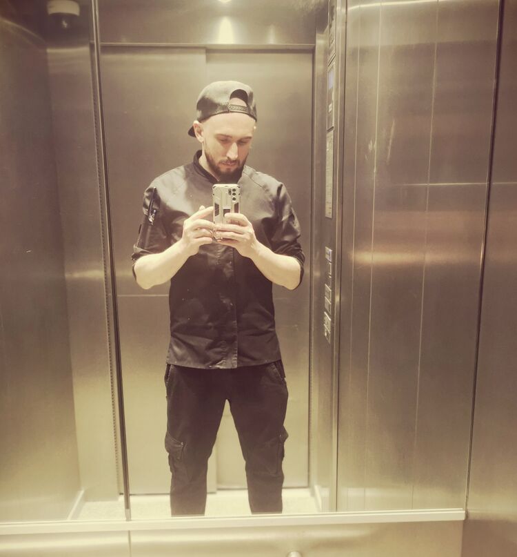  49689460  , 30 ,    