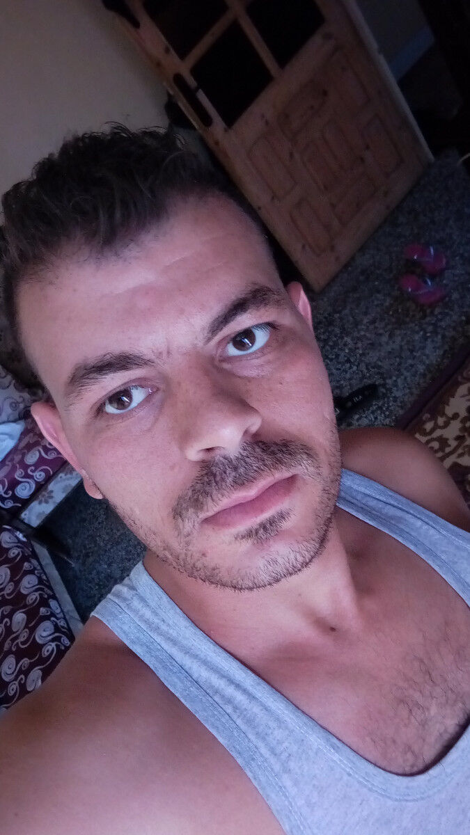  Algiers,   Tariq, 37 ,   ,   , c 