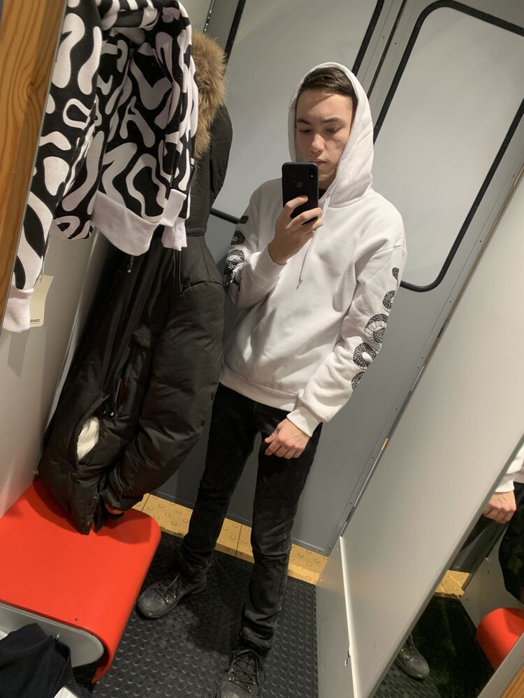  38240730  , 23 ,    