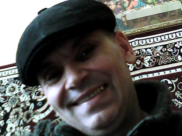  9356200  Mihail, 56 ,    