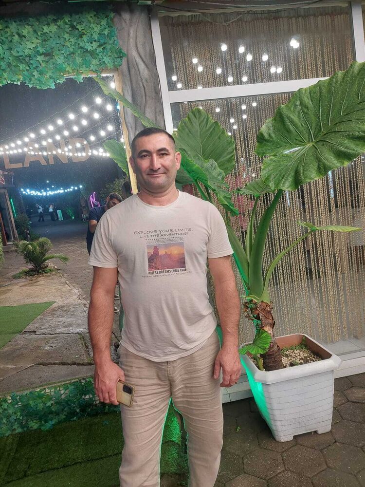  54740420  Mahir, 45 ,    