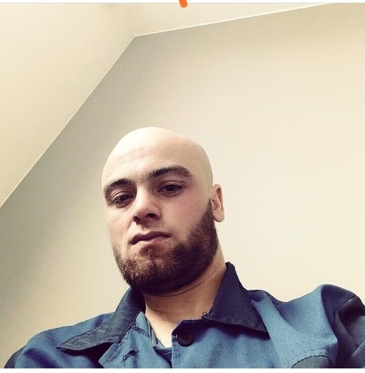  21564810  , 34 ,    -