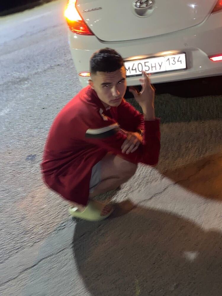  28458860  , 22 ,    