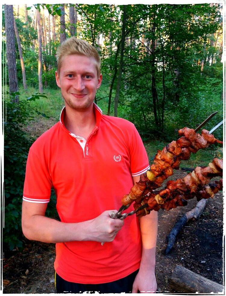 ,   Anton, 34 ,  