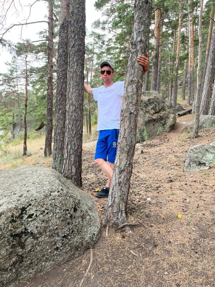  52812350  Oleg, 35 ,    
