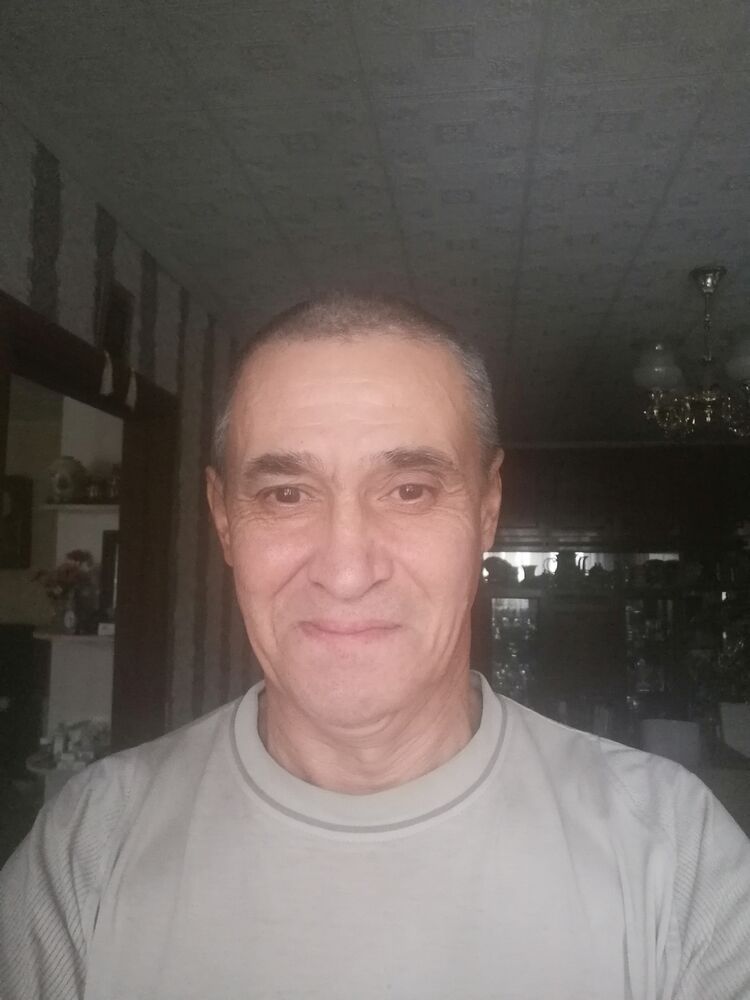  39042370  , 57 ,    