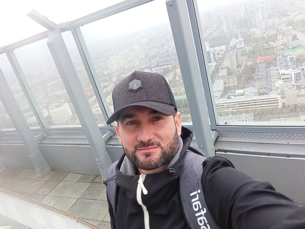  ,   BAD GUYS, 37 ,     , c 