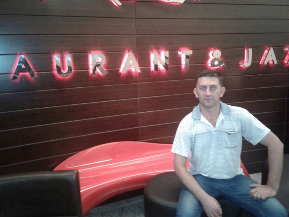  ,   Emil, 48 ,   ,   , c 