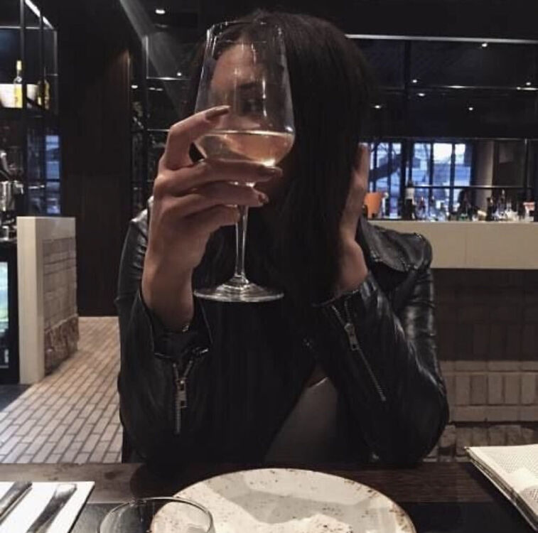 -,   Mariam, 32 ,   ,   