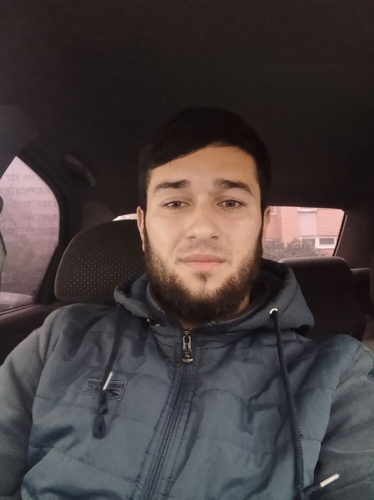  38943150  FARRUKH, 25 ,    -