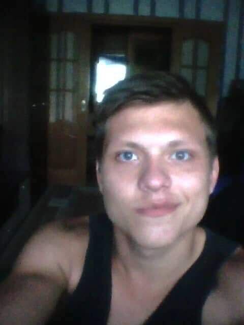  37565370  , 28 ,    