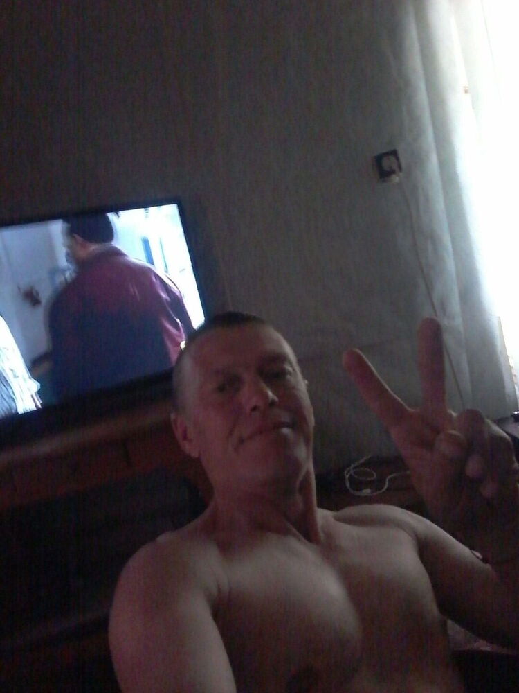  23273070  Ole, 45 ,    