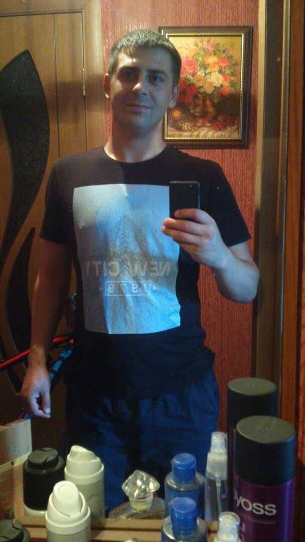  ,   Anton, 33 ,   ,   , c 