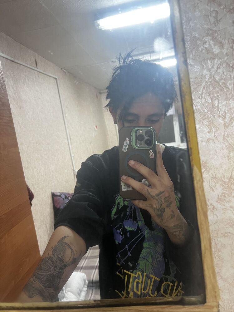  ,   Elvis, 19 ,   ,   