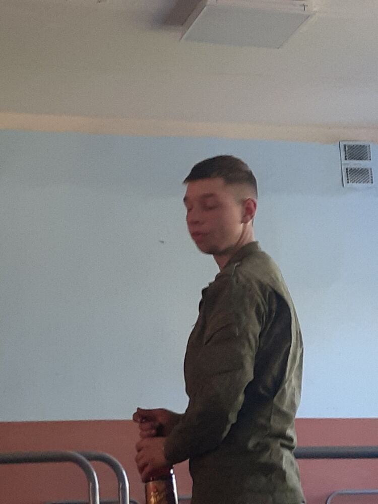  42882490  , 24 ,    