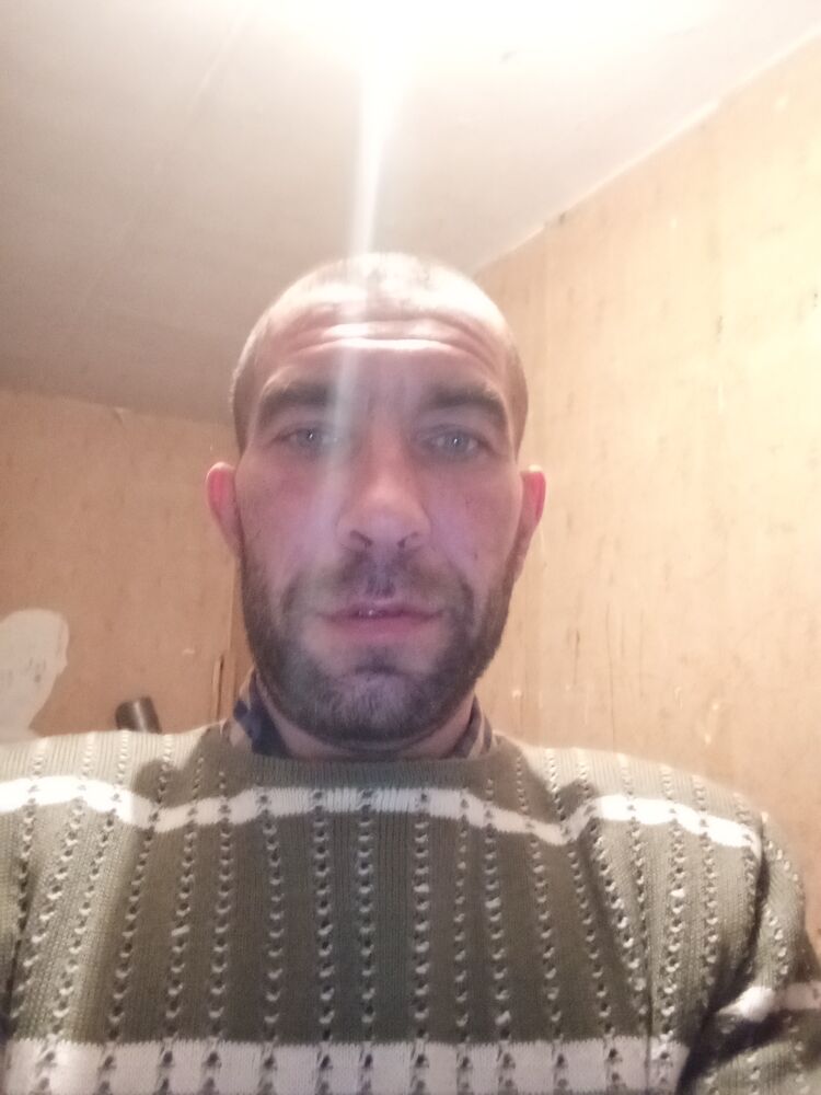  40348410  , 42 ,    