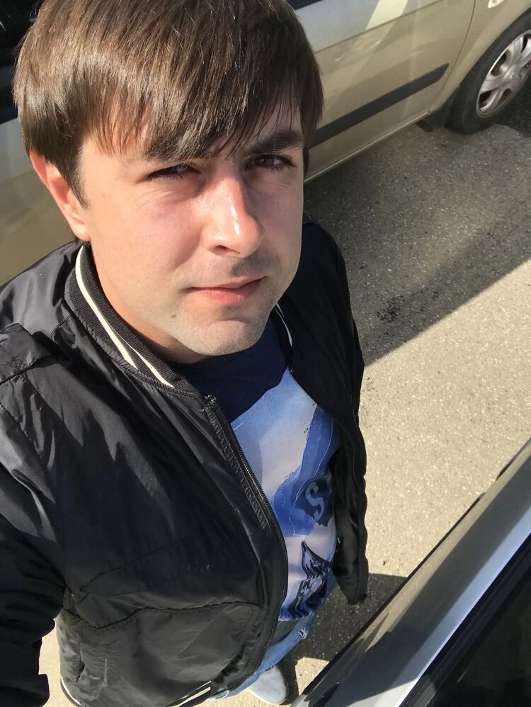  ,   Anton, 39 ,   ,   , c , 