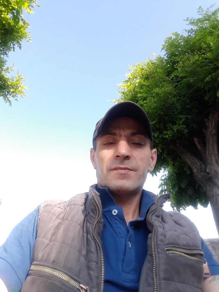 35798540  Dima, 42 ,    