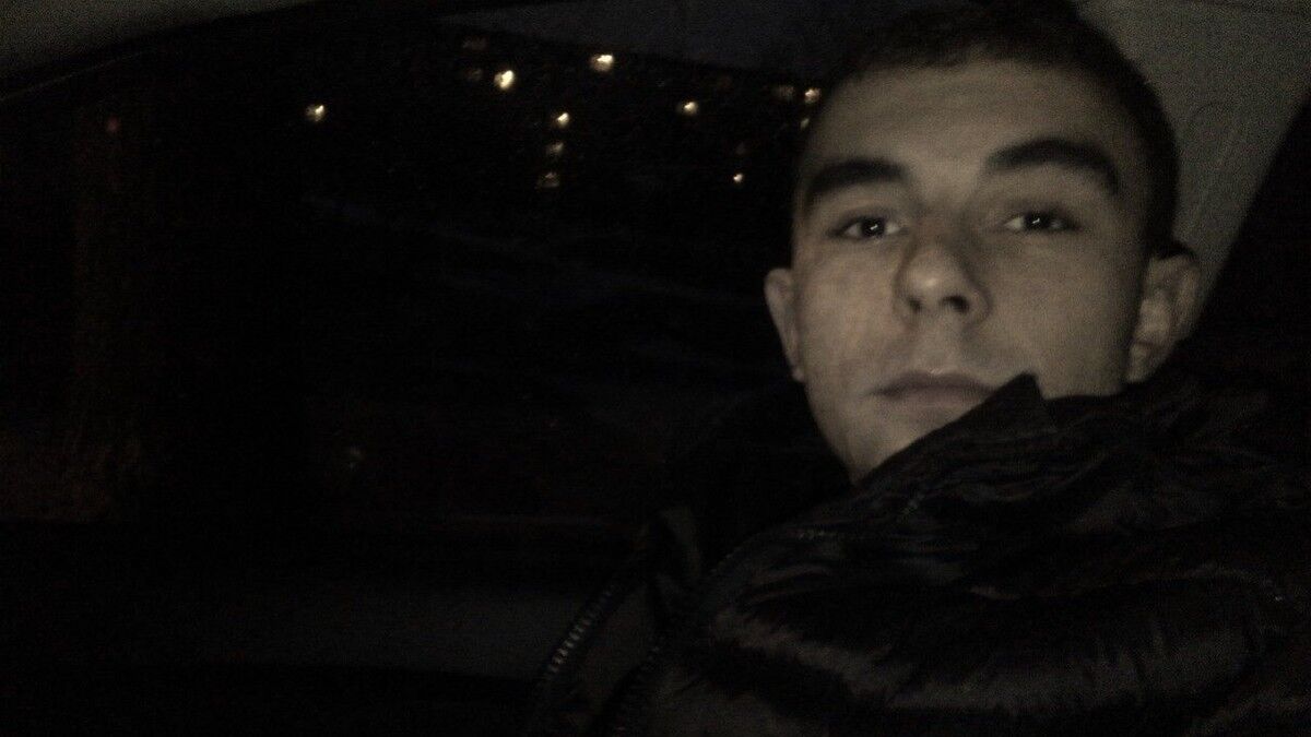 ,   Roman, 32 ,   , 