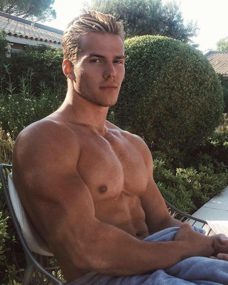 ���� 24428950 ����� �����, 22 ����, ���� ���������� � ����������