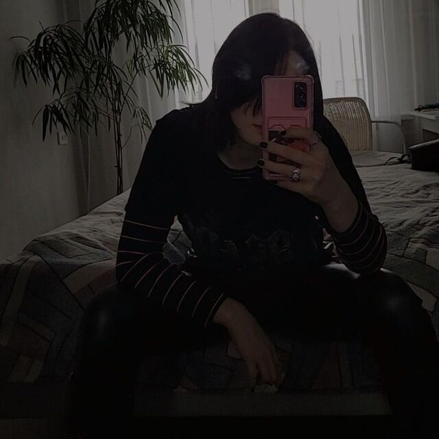  32327260  , 21 ,    