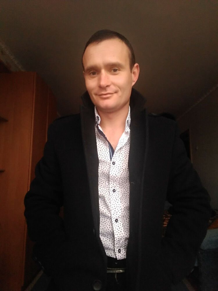  -,   Andrei, 42 ,  