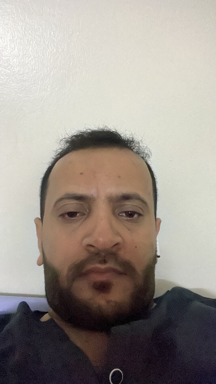  Jiddah,   Hesham, 33 ,   ,   