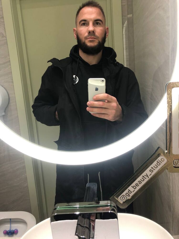  48383670  , 33 ,    