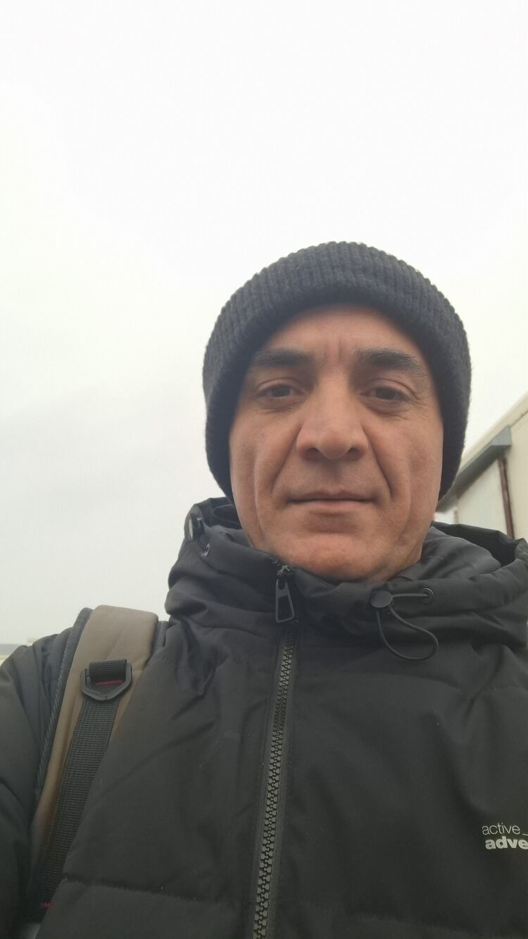  ,   Valera, 40 ,   ,   