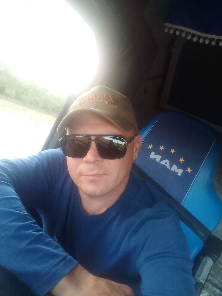  52556380  Sarmat, 36 ,    Gering