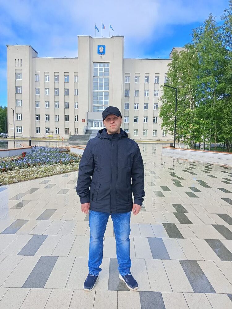  ,   Vladimir, 42 ,     , c 