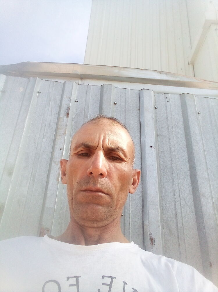  35845590  , 52 ,    