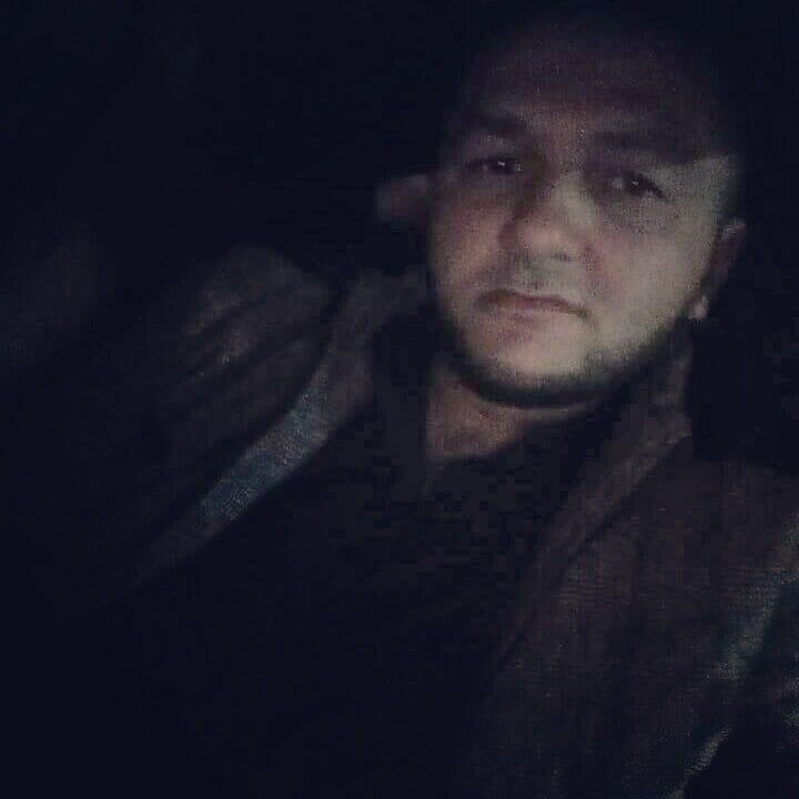  25596710  , 40 ,    