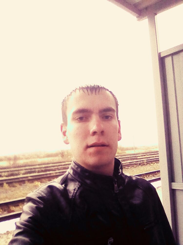  46568530  , 25 ,    