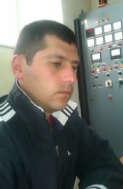  4401970  Vardan, 44 ,    