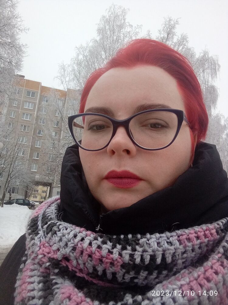  40334410  Nika, 35 ,    