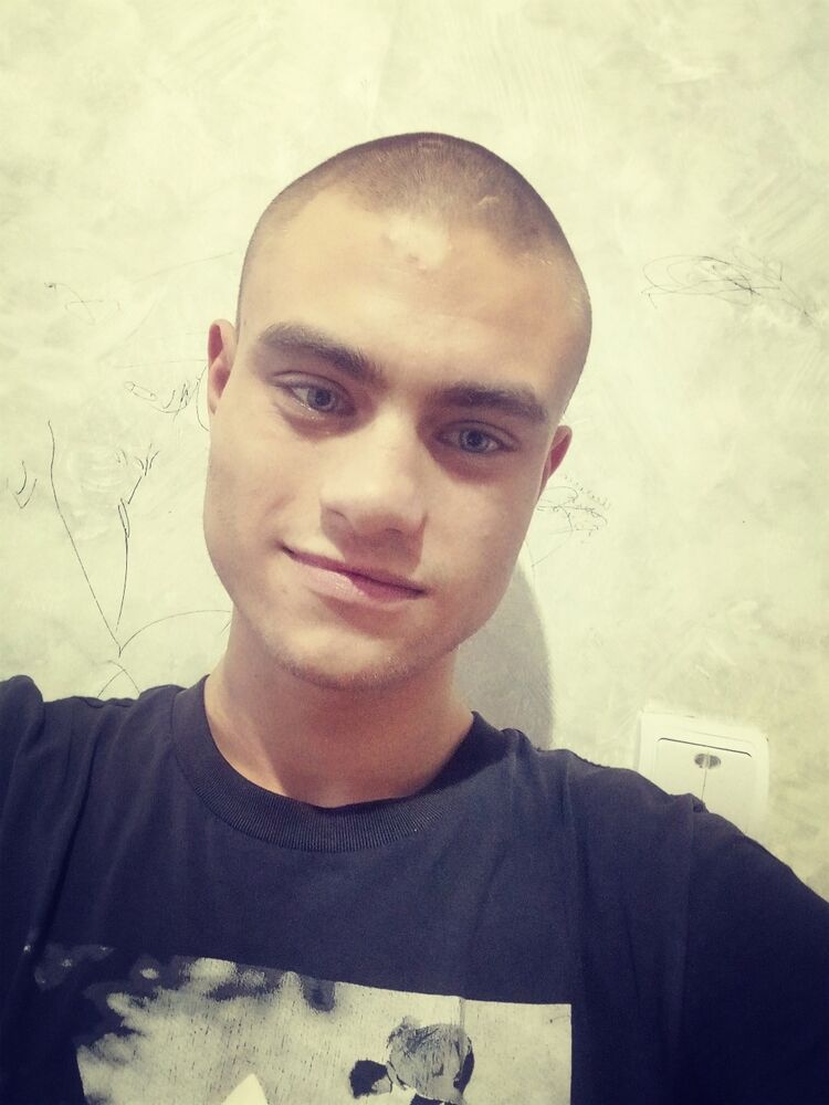  40969610  , 22 ,    