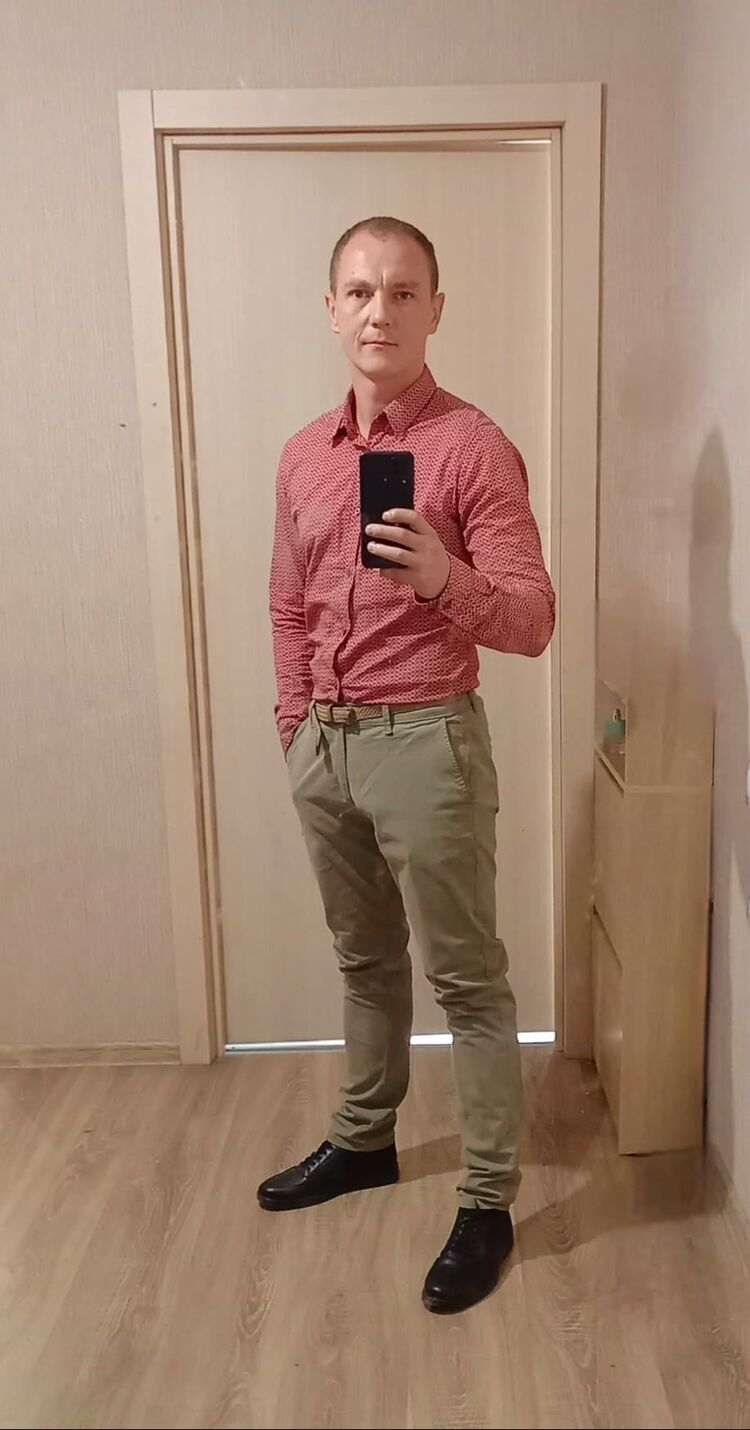  52828010  , 38 ,    -