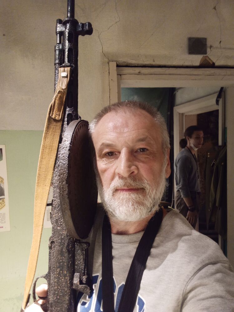  ,   Sergey, 61 ,   ,   , c 