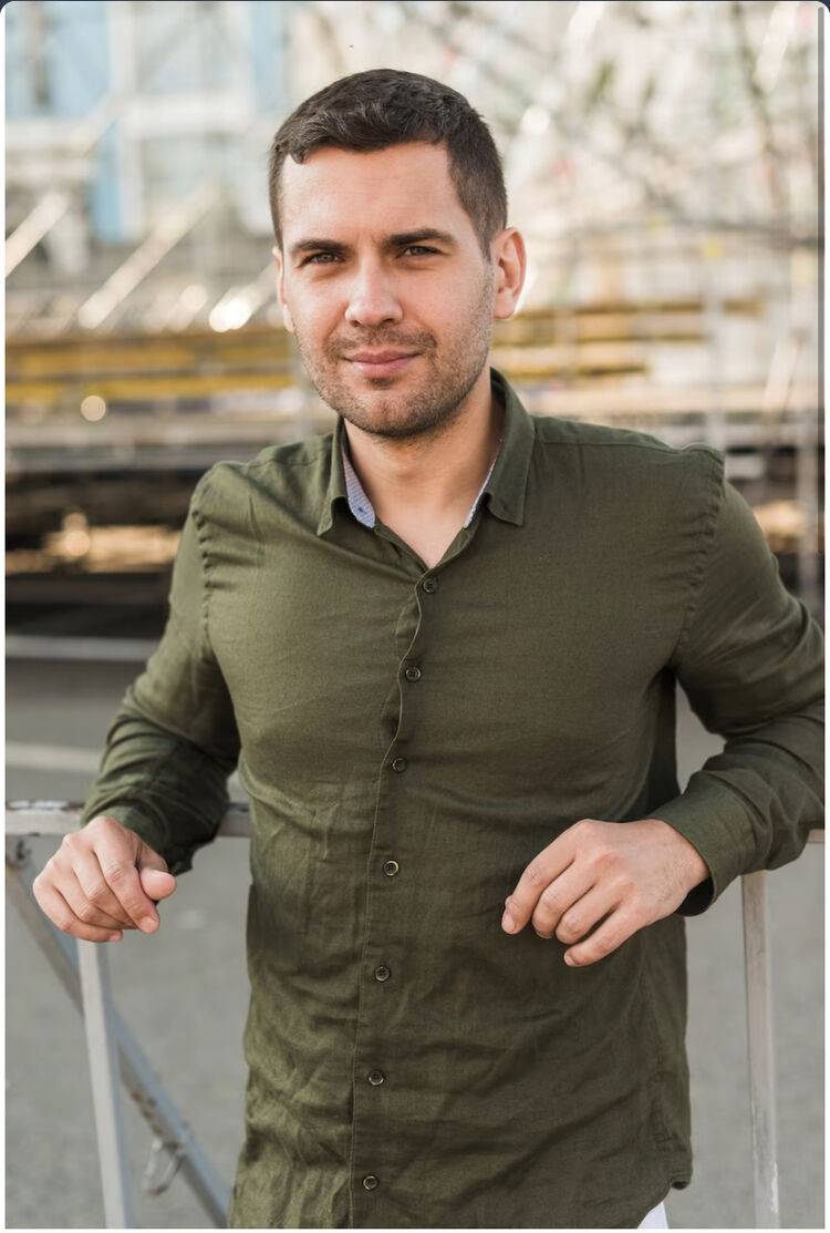 ���� 37252650 ������� ����, 32 ����, ���� ���������� � �����