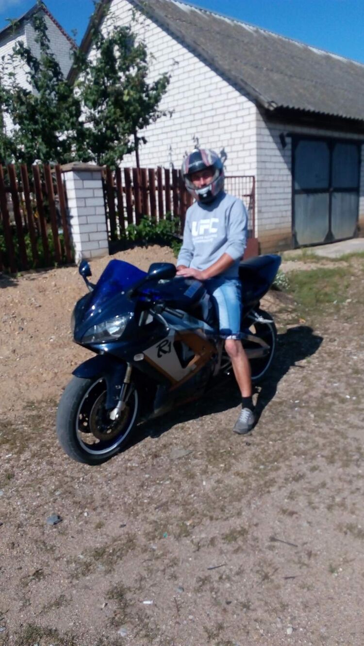  54151190  Artur, 35 ,    