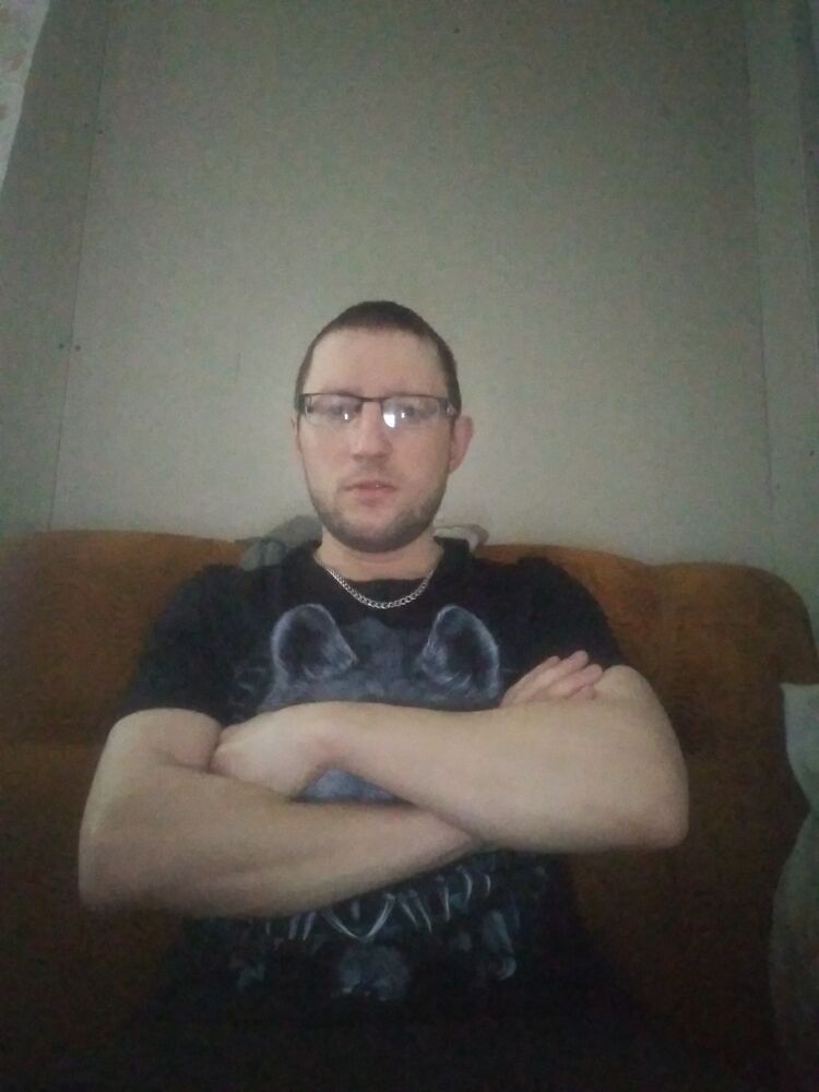  ,   Viktor, 39 ,   c , 