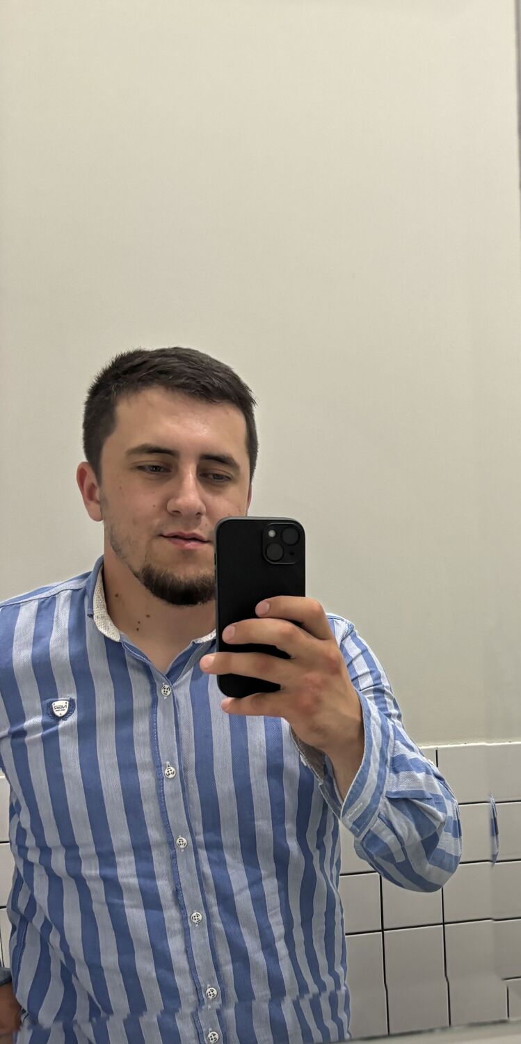  52561540  , 24 ,    