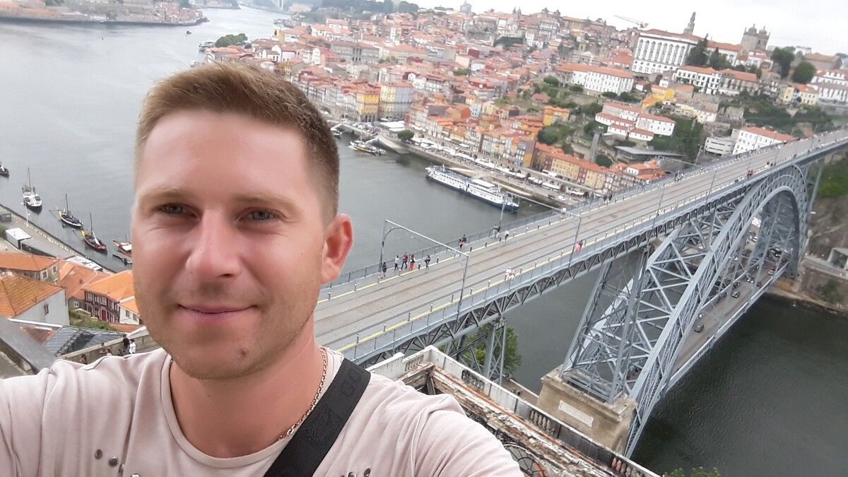  ,   SlaVa, 44 ,   ,   , c 
