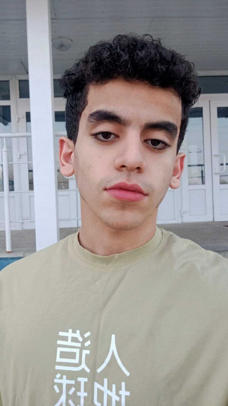 45728170  , 22 ,    